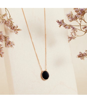 Collier pendentif serti d'Agate noire en plaqué or en ligne