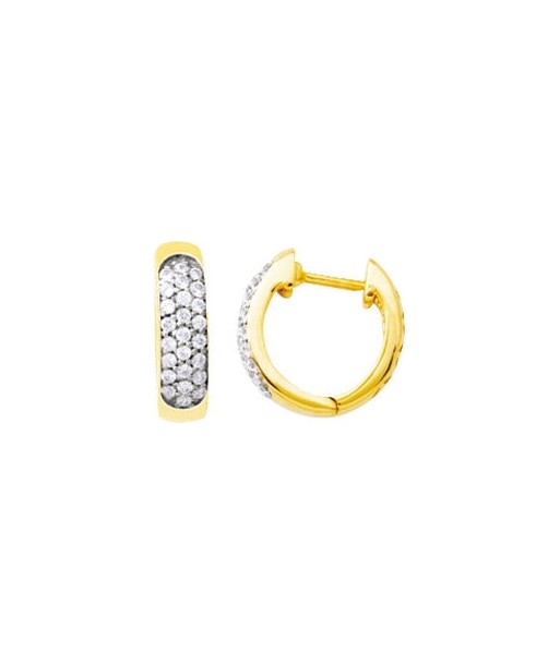 Boucles d'oreilles or, diamant hantent personnes